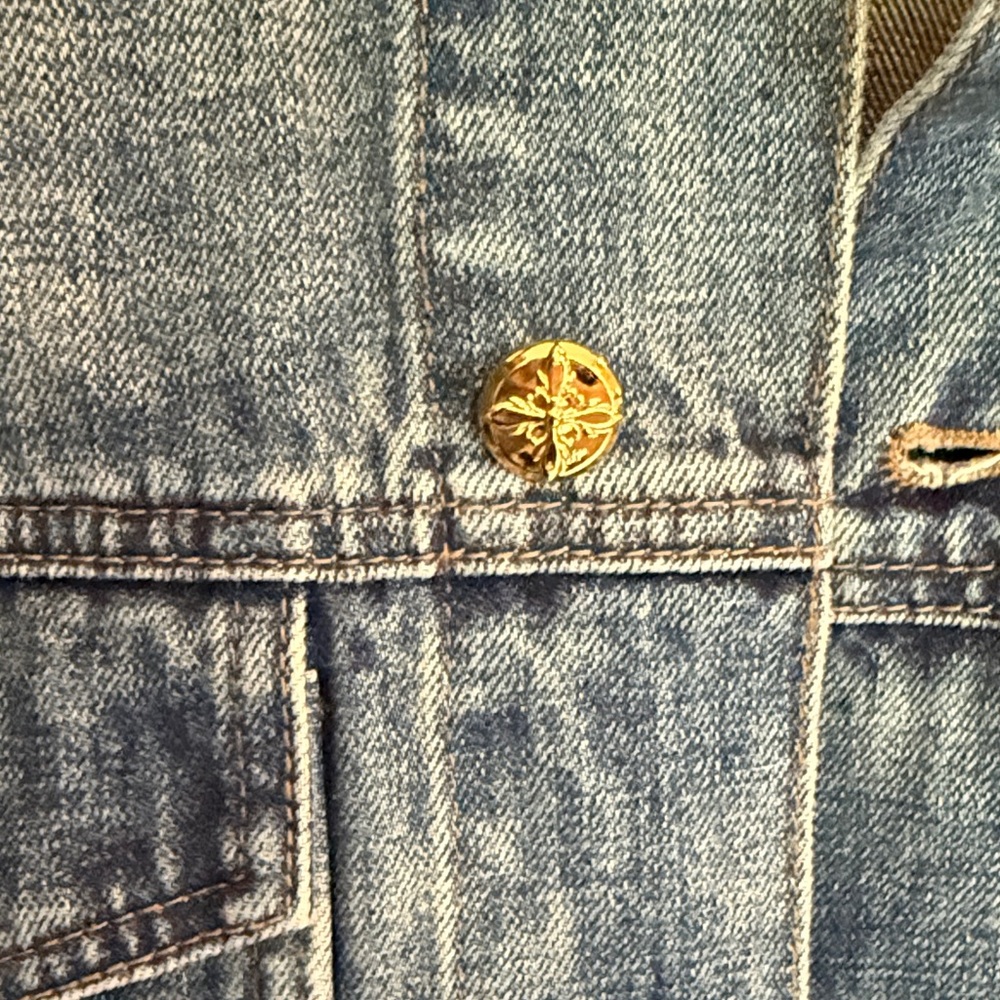 Classic Blue Denim Jean Jacket - Picture 3 of 6